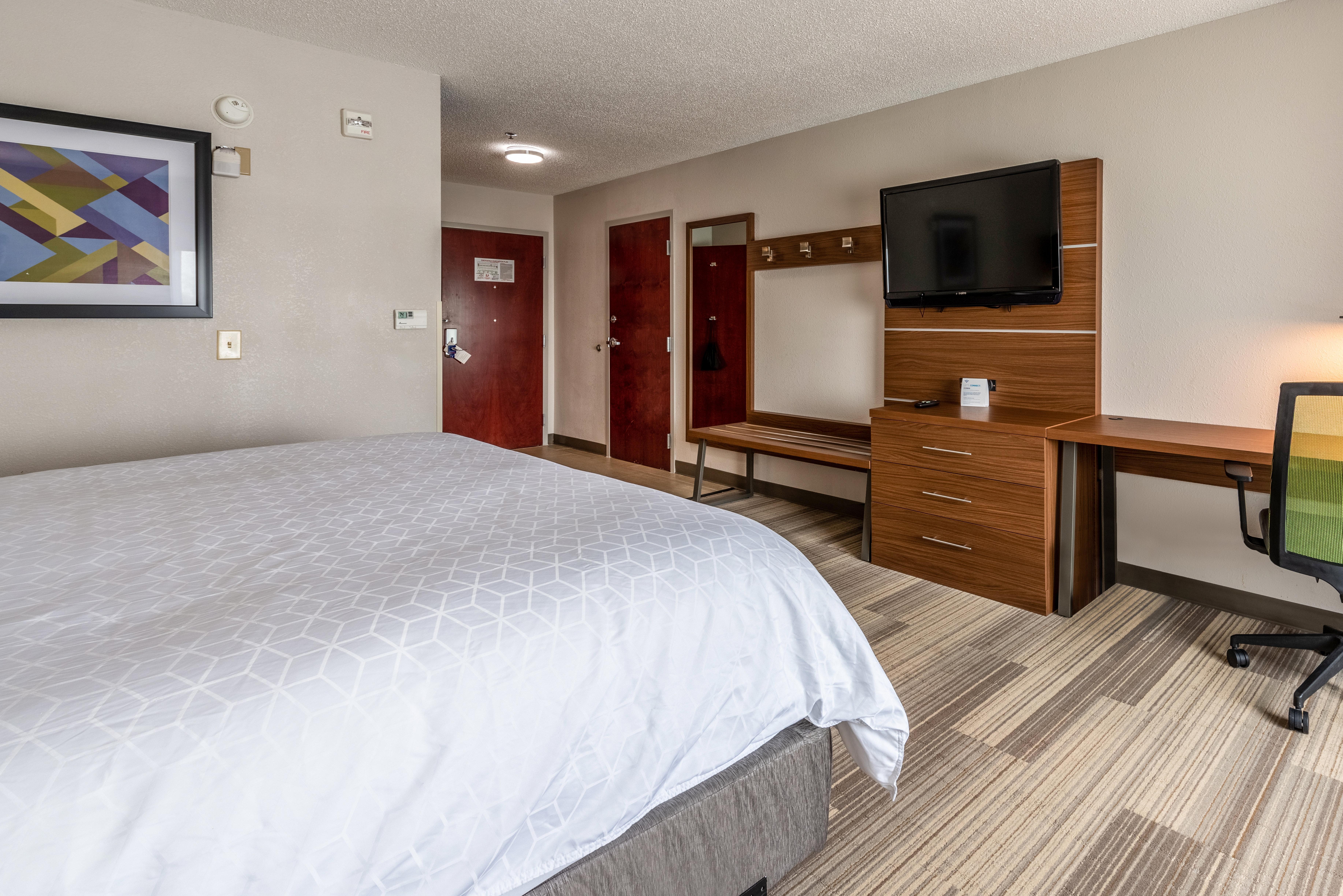 Holiday Inn Express & Suites Стейтсвил Екстериор снимка