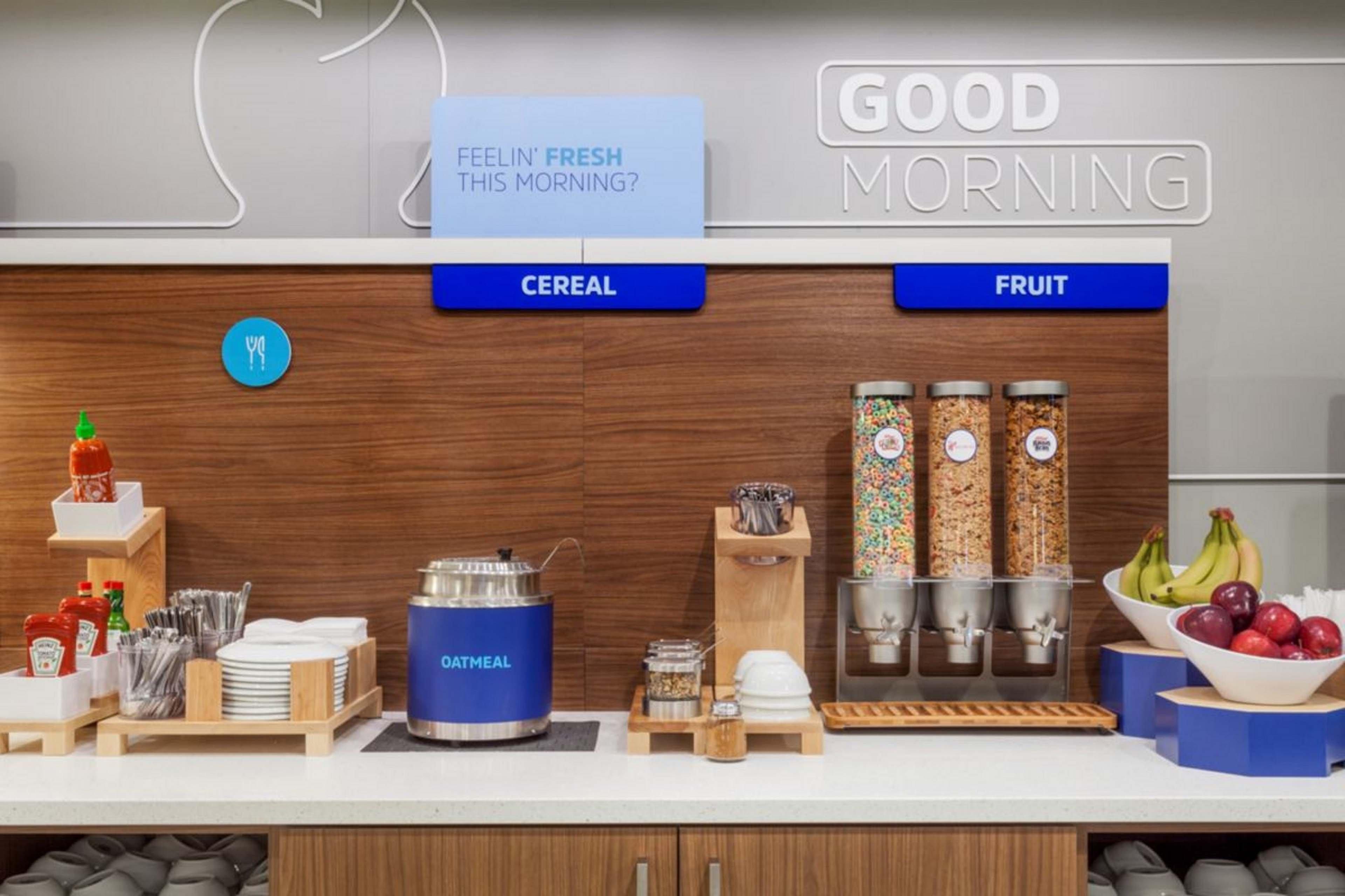 Holiday Inn Express & Suites Стейтсвил Екстериор снимка