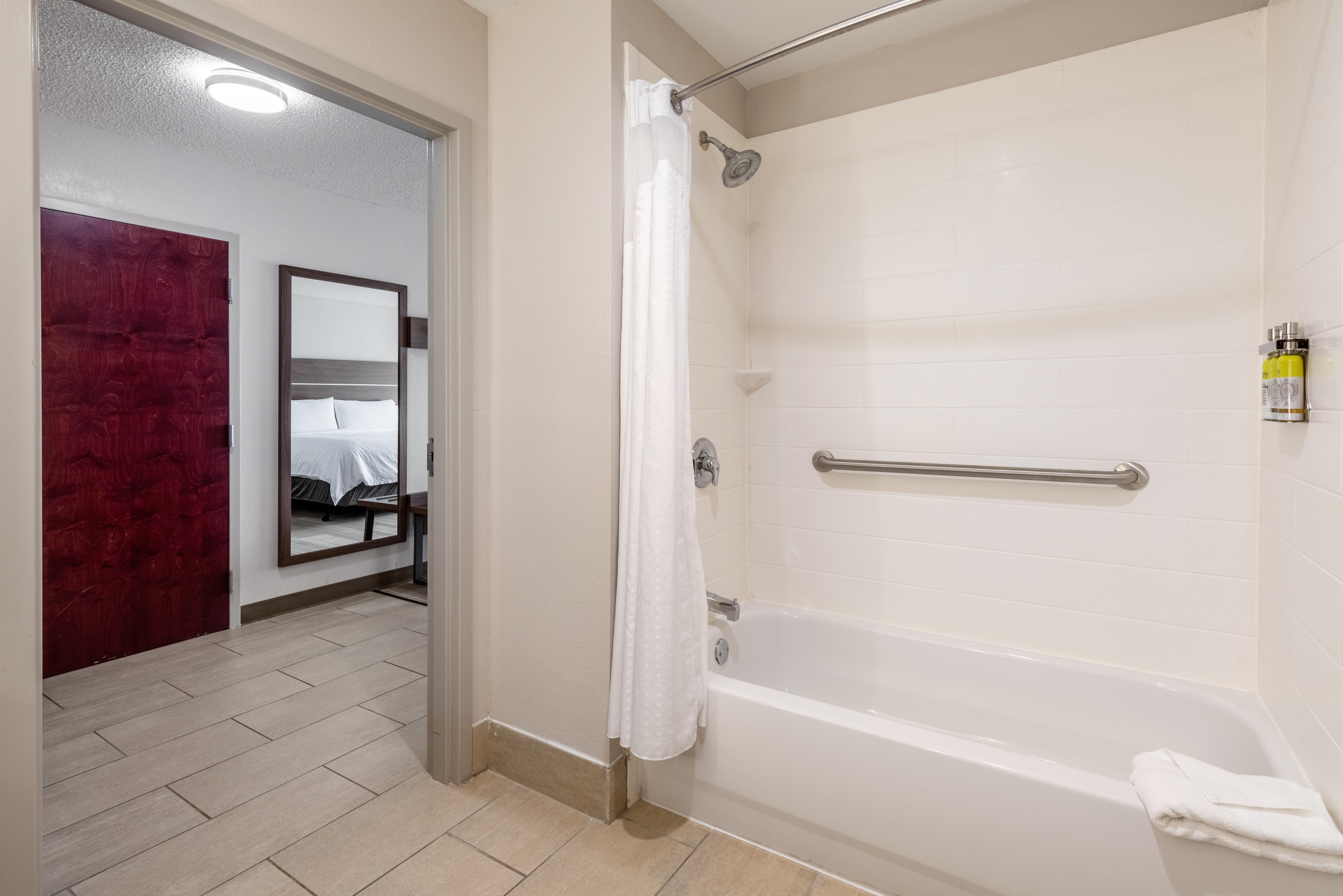 Holiday Inn Express & Suites Стейтсвил Екстериор снимка