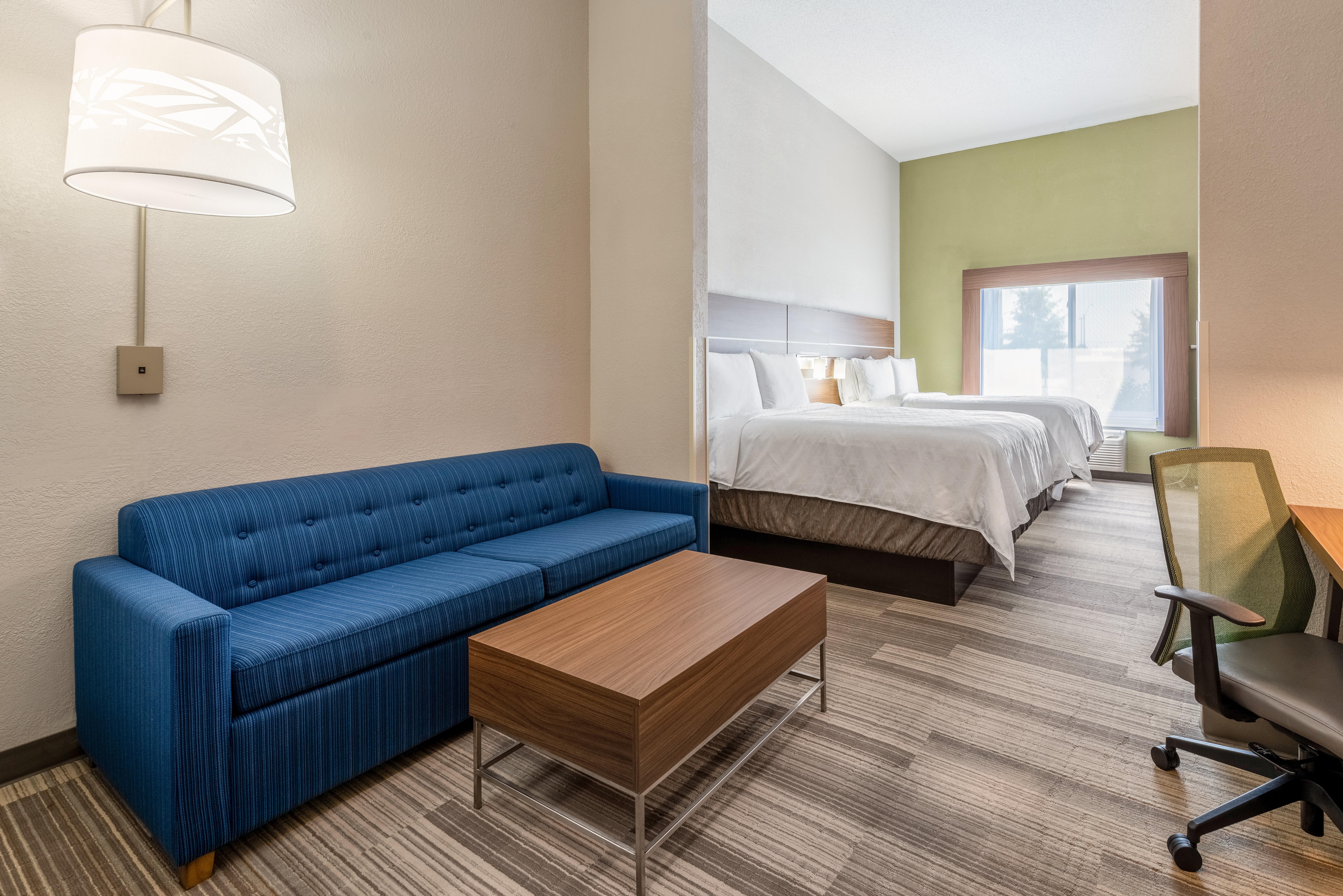 Holiday Inn Express & Suites Стейтсвил Екстериор снимка